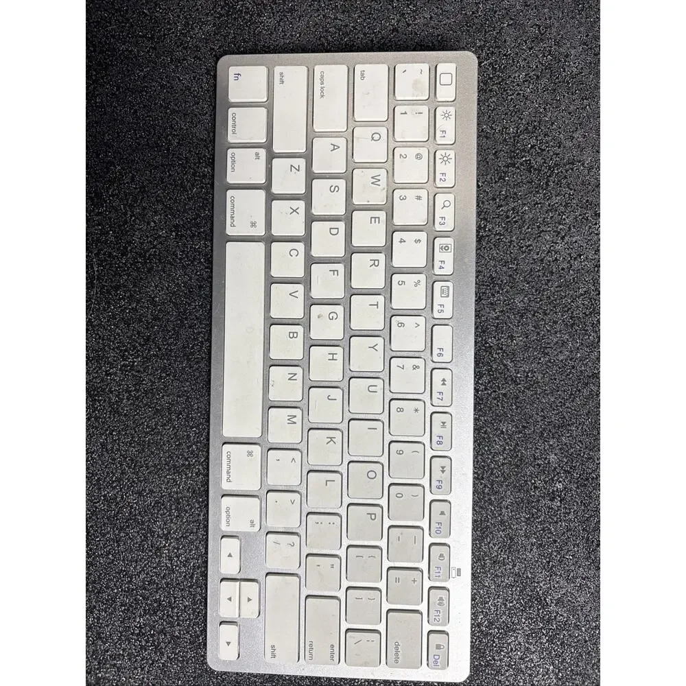 Apple A1314 Wireless Keyboard - MC184LL/B